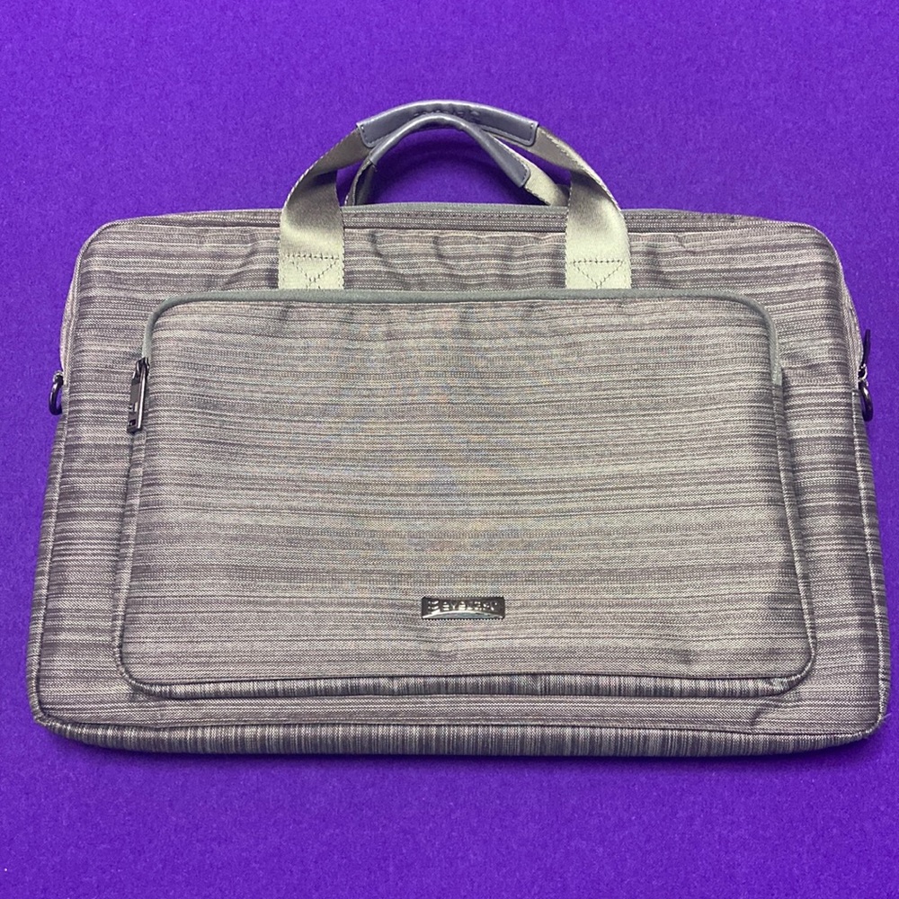 CUSHiONED LAPTOP CASE